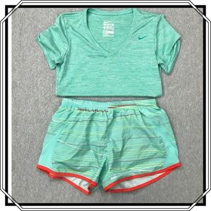 Nike Mint Green Top/Shorts Size Small